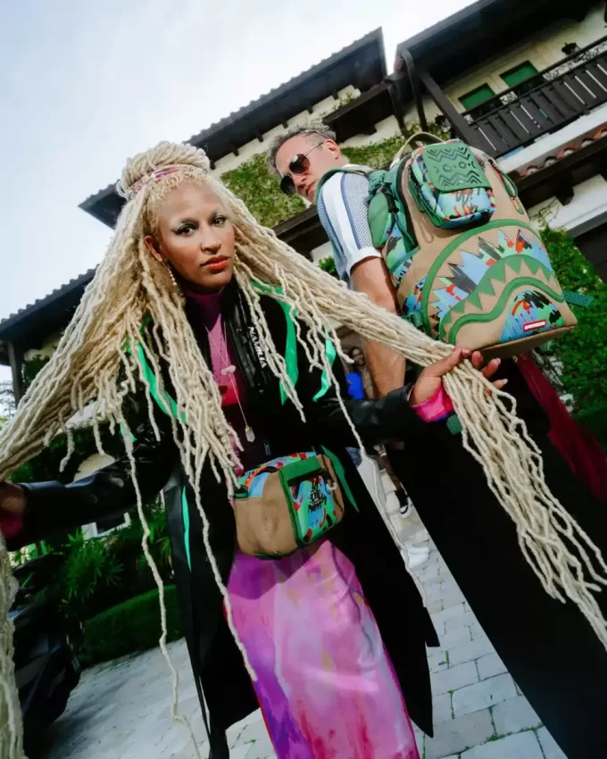 A.I. SPECIAL OPS BRICKSIDE TOILETRY MESSENGER BAG