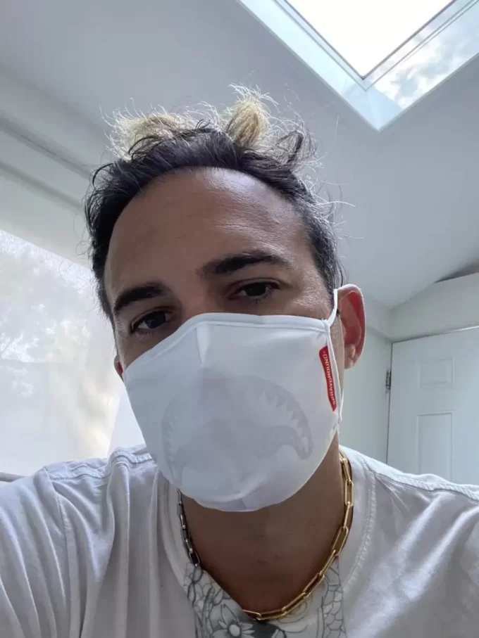 ADULT WHITE ON WHITE SHARK FORM-FITTING FACE MASK