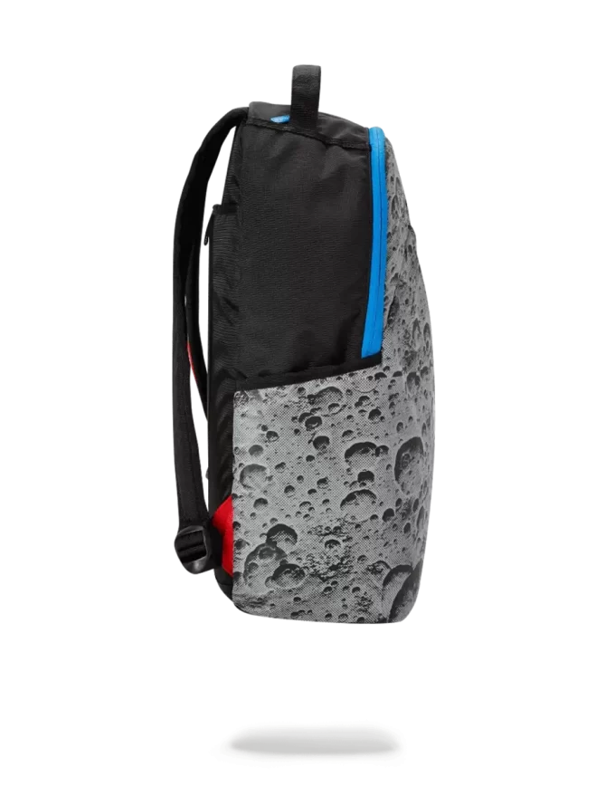 ANGLED REFLECTIVE SHARK (SPACE SHOT)