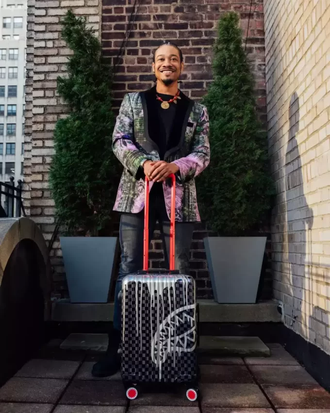 CHATEAU GHOST SHARKNAUTICS HARDSHELL CARRY-ON LUGGAGE CHATEAU GHOST SHARKNAUTICS HARDSHELL CARRY-ON LUGGAGE