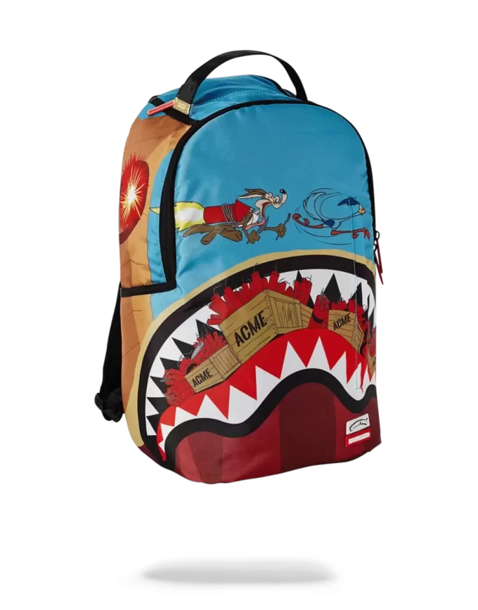 COYOTE VS ROADRUNNER SHARK