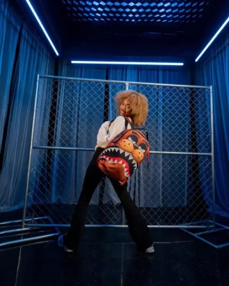 FIVE NIGHTS AT FREDDY’S SHARK DLXSR BACKPACK