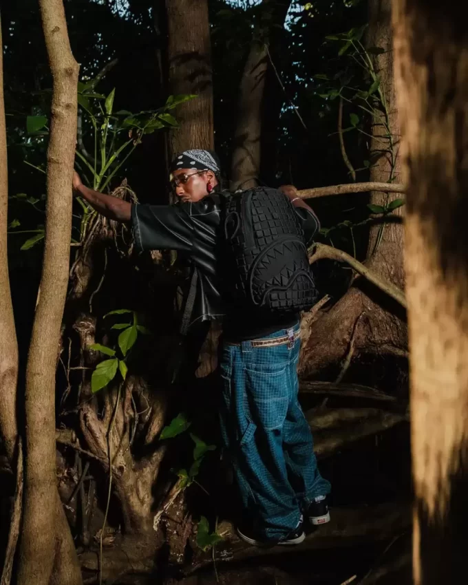 GRIDLOCK ARMOR BACKPACK