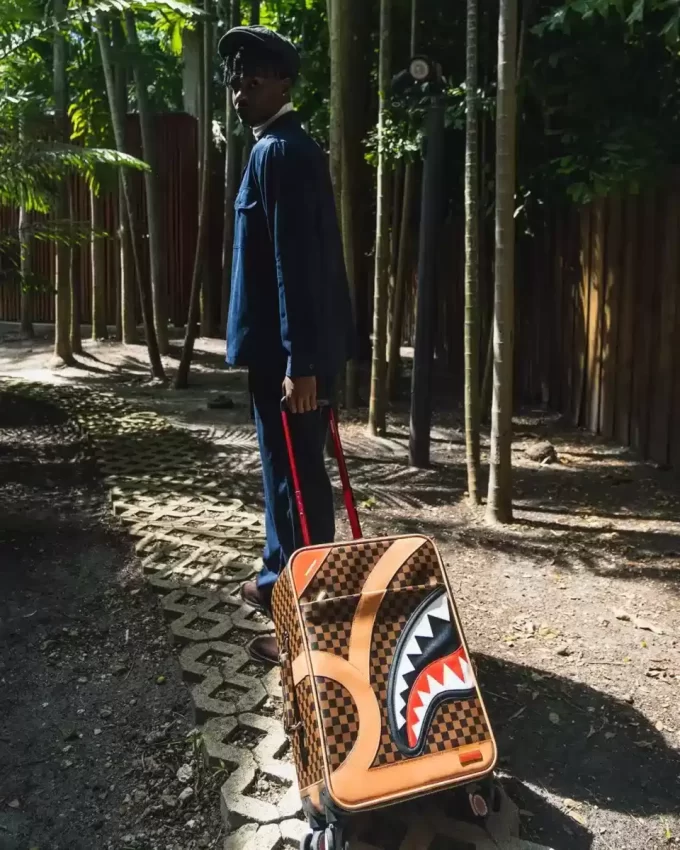 HENNY AIR TO THE THRONE JETSETTER CARRY-ON LUGGAGE HENNY AIR TO THE THRONE JETSETTER CARRY-ON LUGGAGE