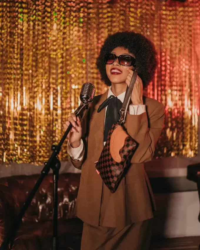 HENNY CROSSOVER CLUTCH HENNY CROSSOVER CLUTCH