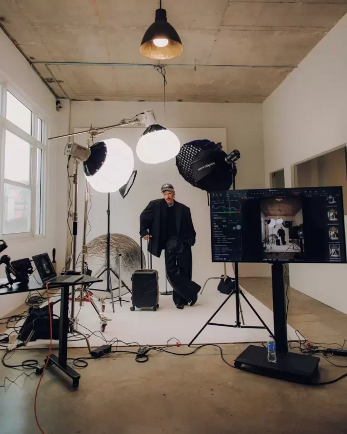 HENNY JETSTREAM SHARKITECTURE CARRY-ON LUGGAGE HENNY JETSTREAM SHARKITECTURE CARRY-ON LUGGAGE