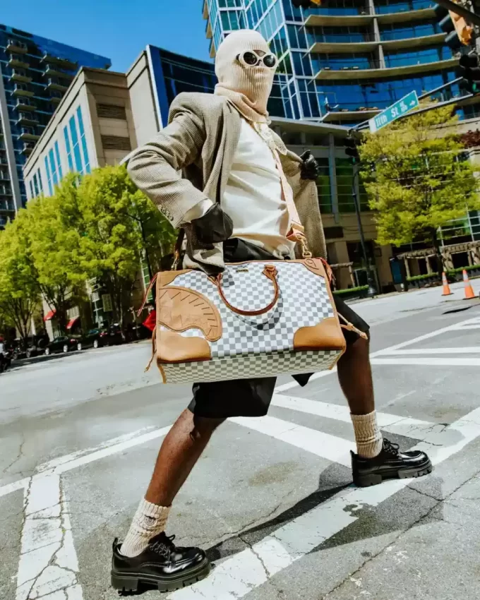 HENNY LATTE PYRAMID DUFFLE