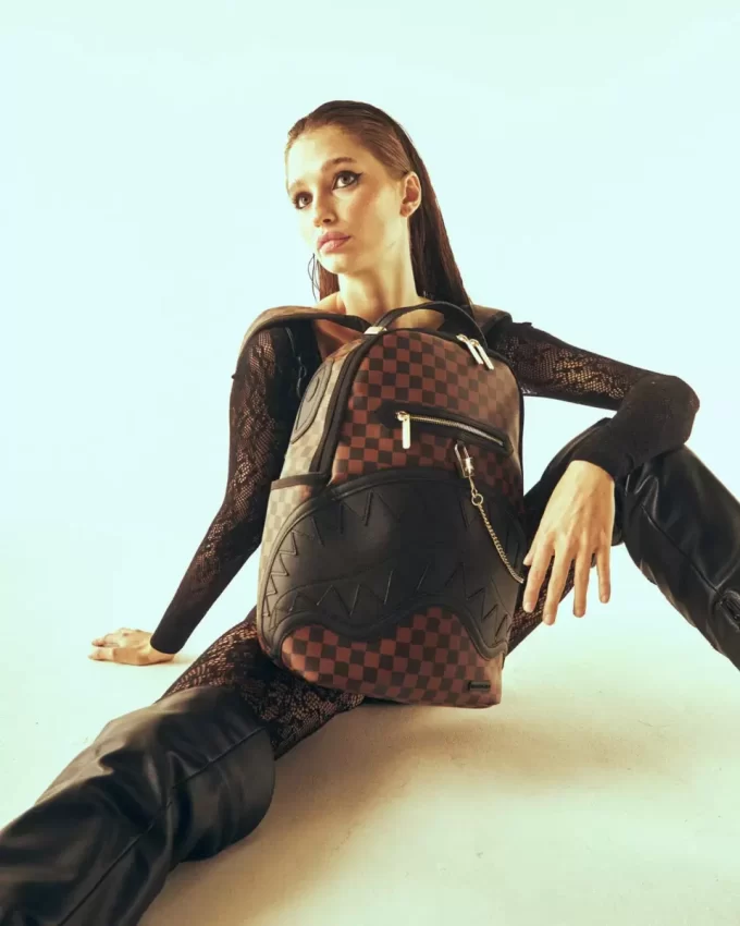 HENNY LOCK SHARKS IN PARIS BACKPACK (DLXV)