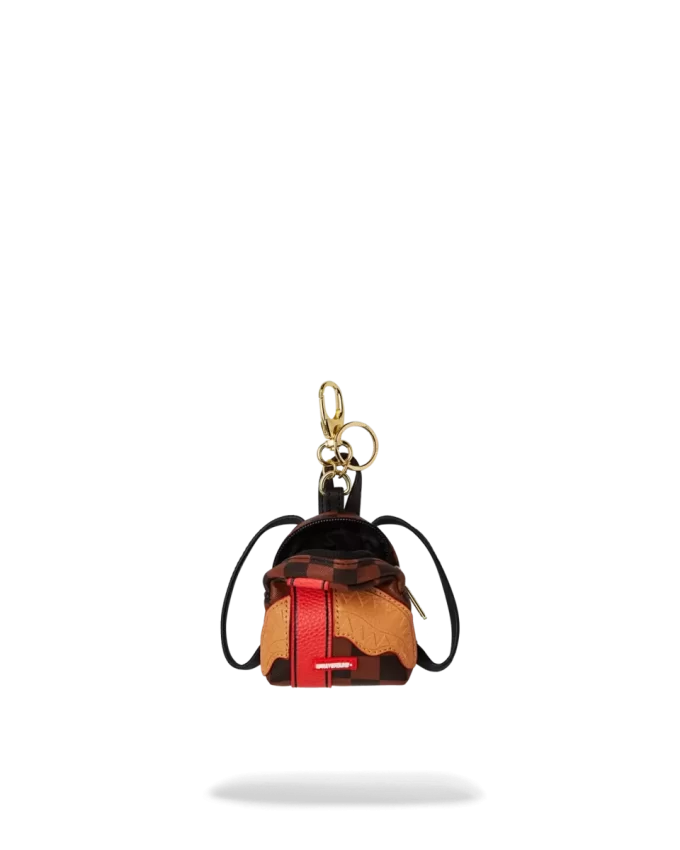 HENNY VICTORY LAP KEYCHAIN