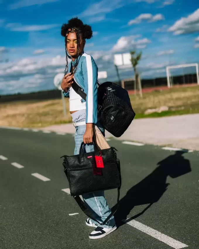 HYPERDIMENSIONAL TRAVEL BAG