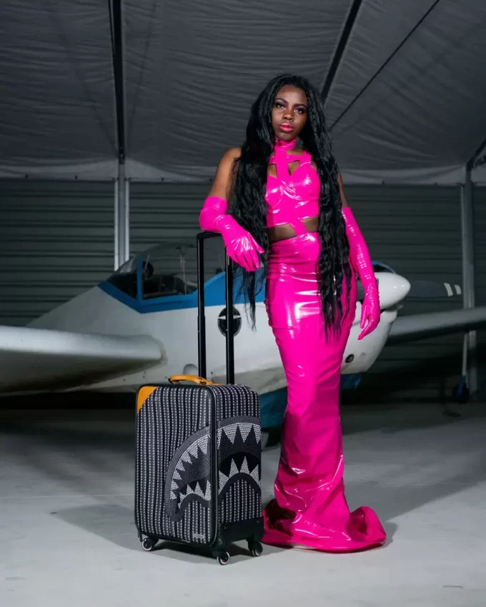 ILLUCHAINS JETSETTER CARRY-ON LUGGAGE ILLUCHAINS JETSETTER CARRY-ON LUGGAGE