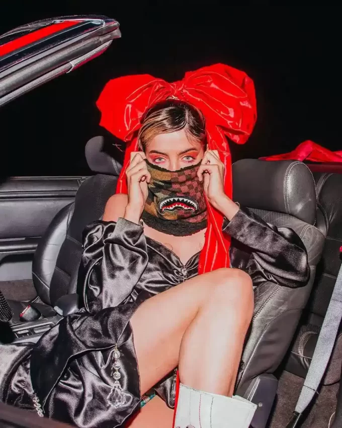 JUNGLE PARIS NECK WARMER