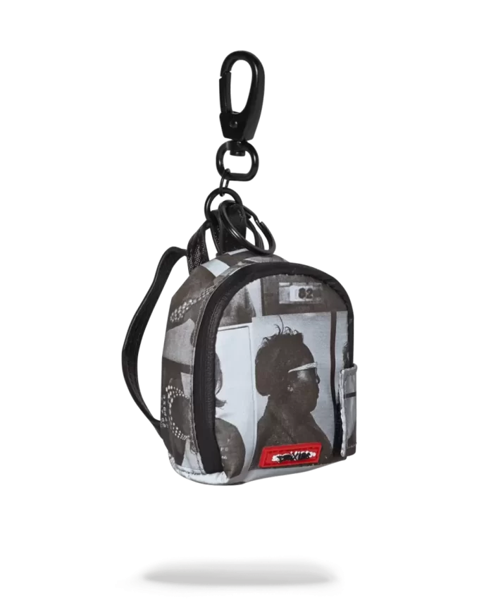 LAQUAN SMITH SCAMMER 3M KEYCHAIN (SMELL PROOF)