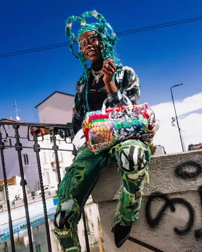 LE MONDE DES GRAFFITIS MINI DUFFLE