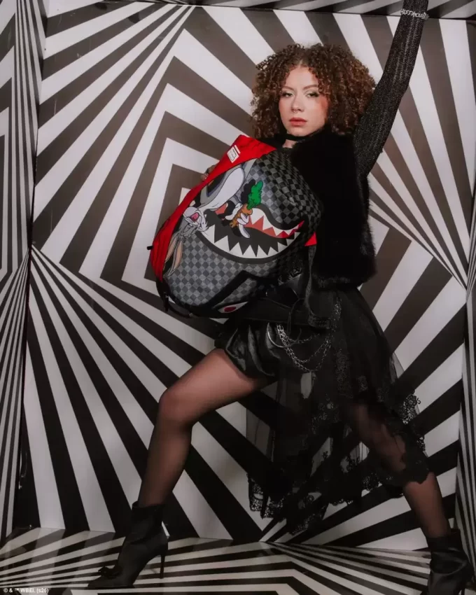 LOONEY TUNES BUGS BUNNY WASUP BACKPACK