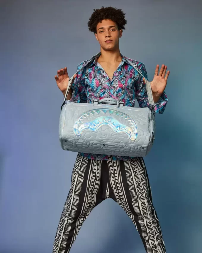 MIRASHAKU IRIDESCENT QUILT DUFFLE