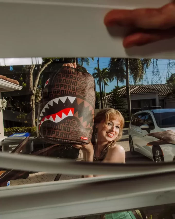 MONEY SHARK SPLIT BACKPACK MONEY SHARK SPLIT BACKPACK