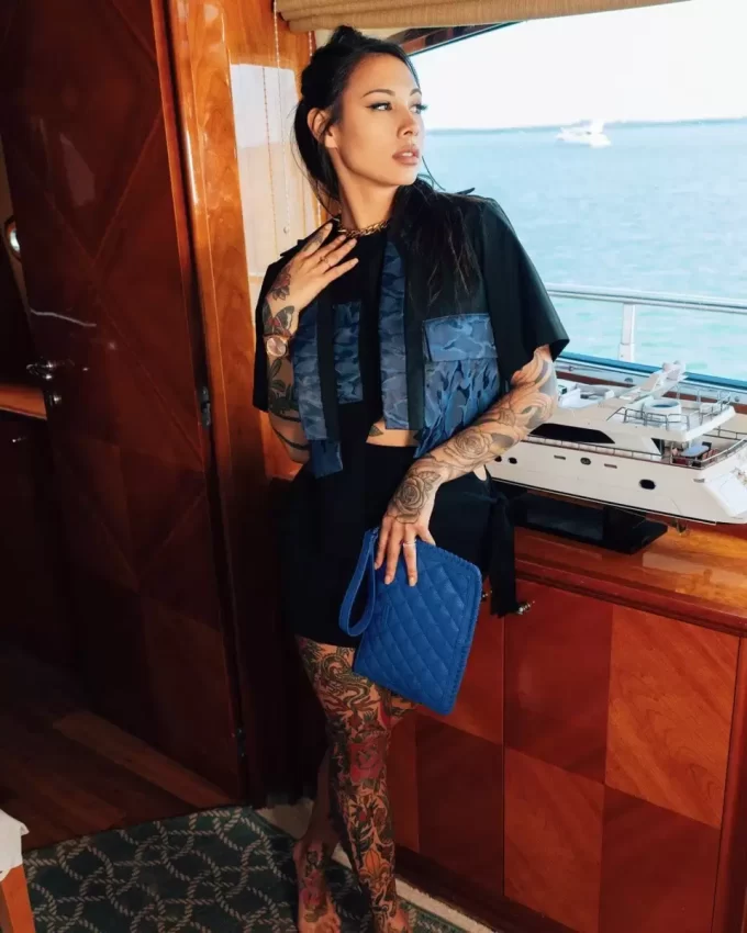 RIVIERA CROSSOVER CLUTCH