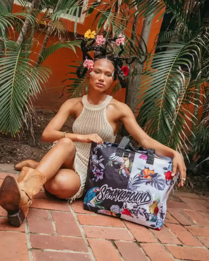 SHADOW FLIGHT BEACH TOTE