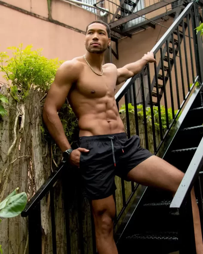 SHARK CENTRAL MIDNIGHT SWIM TRUNKS