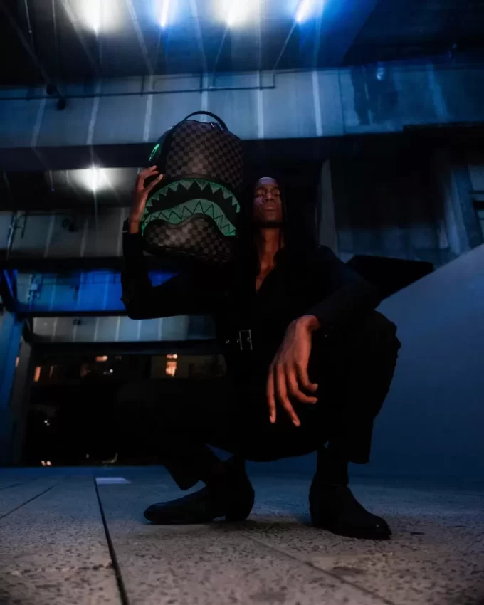 SHARK OPTICS – THE LIGHT SHOW BACKPACK