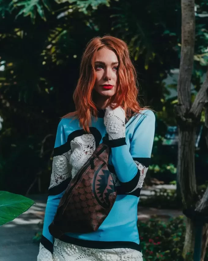 SHARKS AND SKULLS SAVVY CROSSBODY SHARKS AND SKULLS SAVVY CROSSBODY