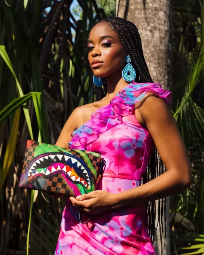 SHARKS IN PARIS CITY STREAKS CROSSOVER CLUTCH