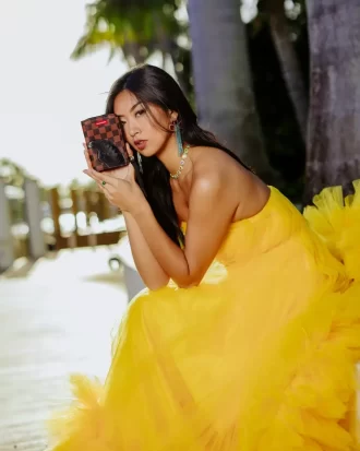 SHARKS IN PARIS CLEAR FOR TAKEOFF ZIP-OUT WALLET