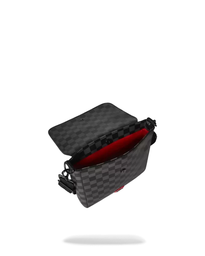 SNOOPY DAY OFF MESSENGER SLING BAG