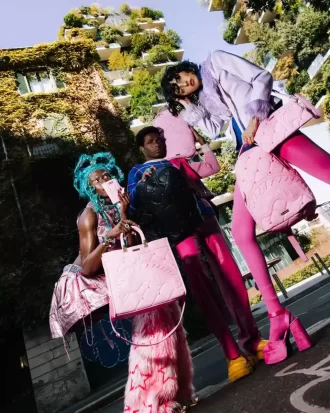 SORBET STUNNA BEAR STUD CROSSOVER CLUTCH