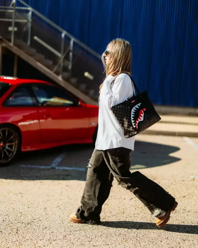 SPEED SHARK SIDE SWIPE TOTE SPEED SHARK SIDE SWIPE TOTE