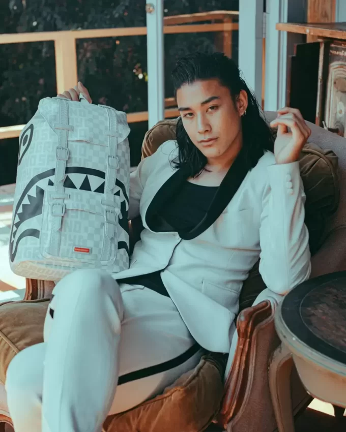 SPLIT THE CHECK (PEARL) HILLS SPLIT THE CHECK (PEARL) HILLS