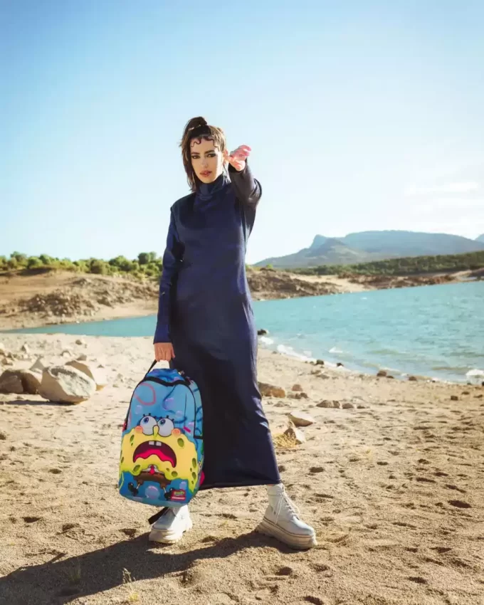 SPONGEBOB SHARK SHAPE SPONGE (DLXR)