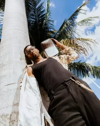 SPRAYSHARKS WORLDWIDE BRICKSIDE TOILETRY BAG