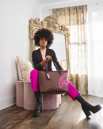 THE ARTISTS TOUCH TOTE