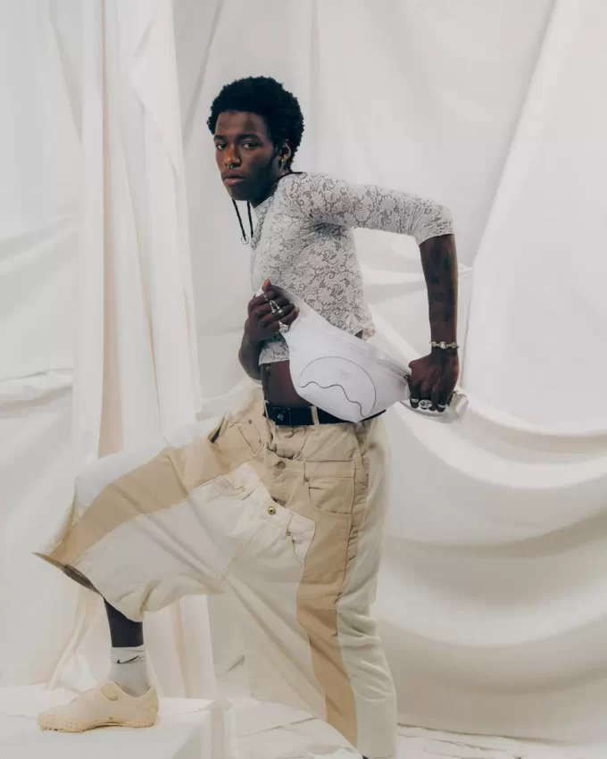 THE HEADQUARTERS – REFLECTION SAVVY CROSSBODY