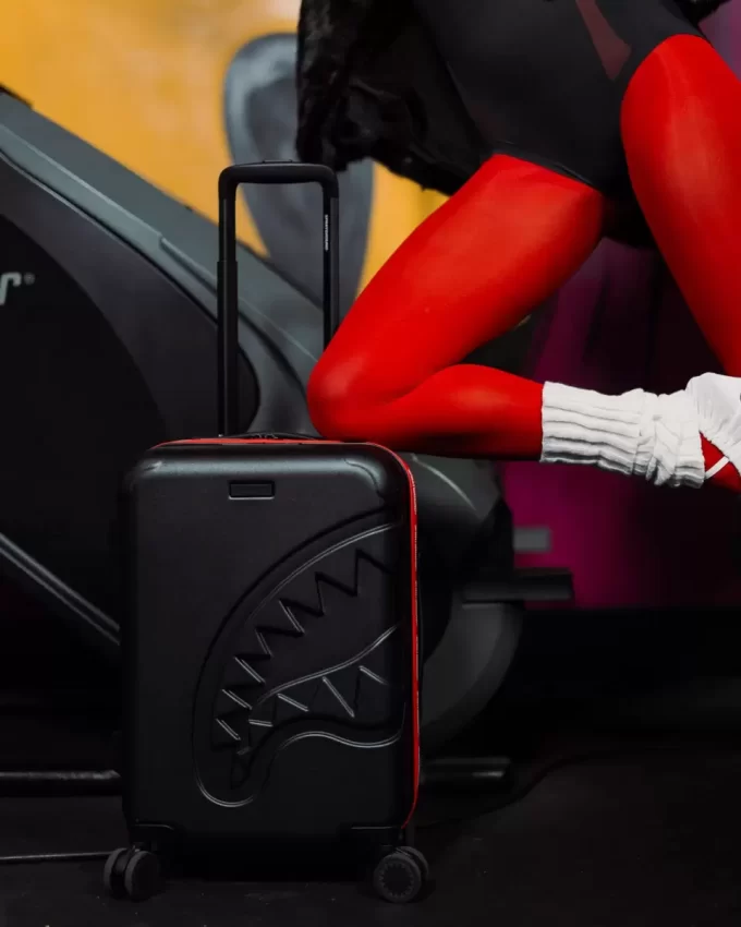 THE HERO SHARKITECTURE CARRY-ON LUGGAGE THE HERO SHARKITECTURE CARRY-ON LUGGAGE