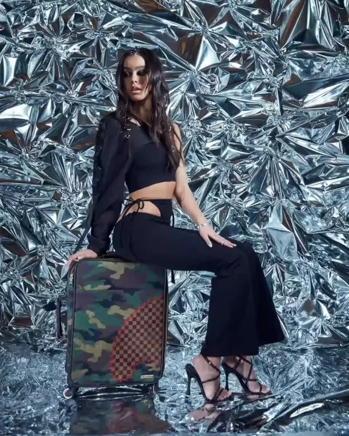 THE PARADOXX SHARK JETSETTER CARRY-ON LUGGAGE THE PARADOXX SHARK JETSETTER CARRY-ON LUGGAGE