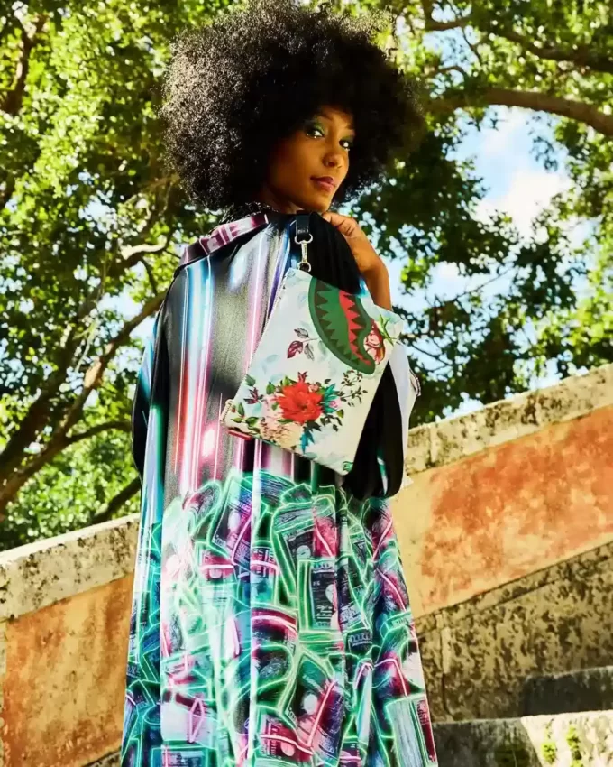 THE SANCTUARY CROSSOVER CLUTCH