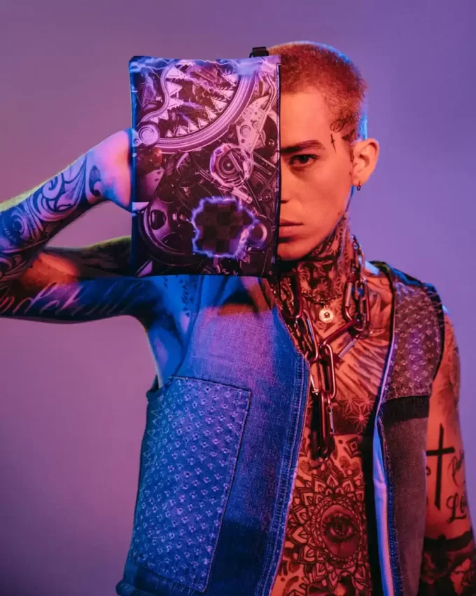 THE UNDERCURRENT CROSS-OVER CLUTCH