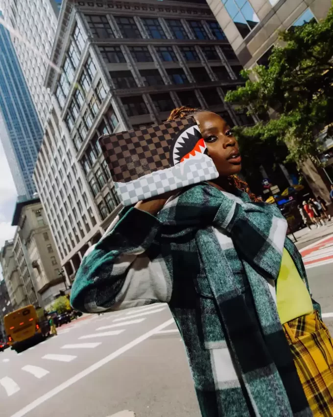 UNSTOPPABLE ENDEAVORS II CROSSOVER CLUTCH