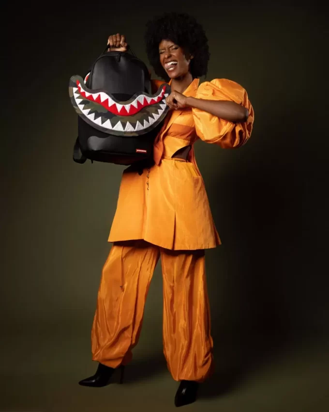 VELCRO SHARK – 3 INTERCHANGEABLE SHARKS BACKPACK (DLXV)